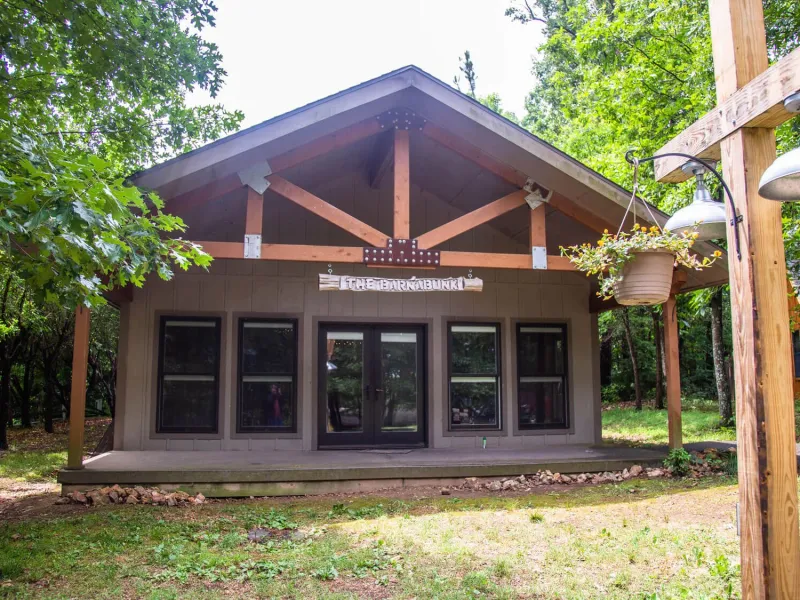 Barnabunk bunkhouse dorm